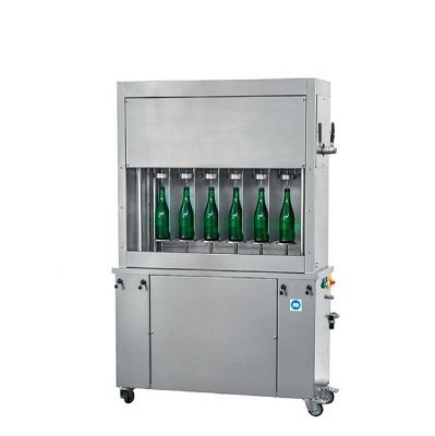 Mașină pentru umplerea băuturilor carbogazoase