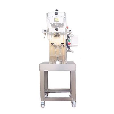 Dopuitor semi-automat pentru capsule filetante