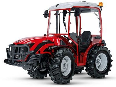 Tractor 4x4 model TN 5800 TORA